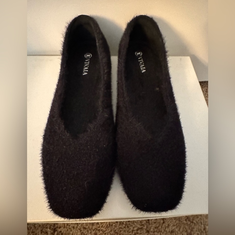 Vivalia Women's Black Shoes